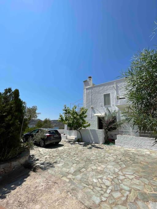 Attica Vacation Home Dhaskalion Bagian luar foto