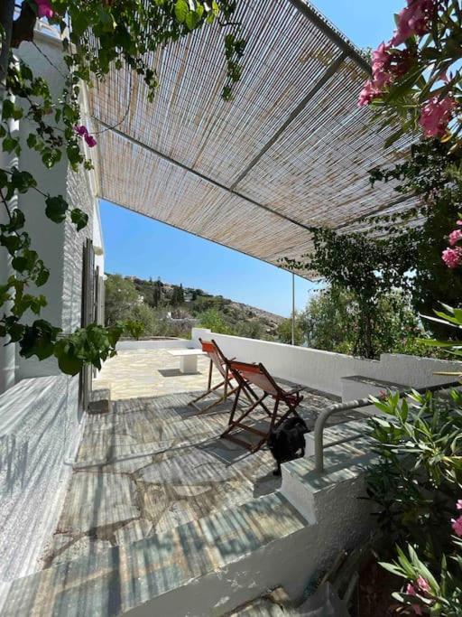 Attica Vacation Home Dhaskalion Bagian luar foto